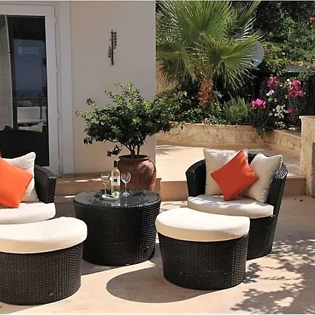 Villa Sleeps 8 Pool Air Con Wifi Kalkan