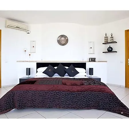 Sleeps 8 Pool Air Con Wifi 卡尔坎